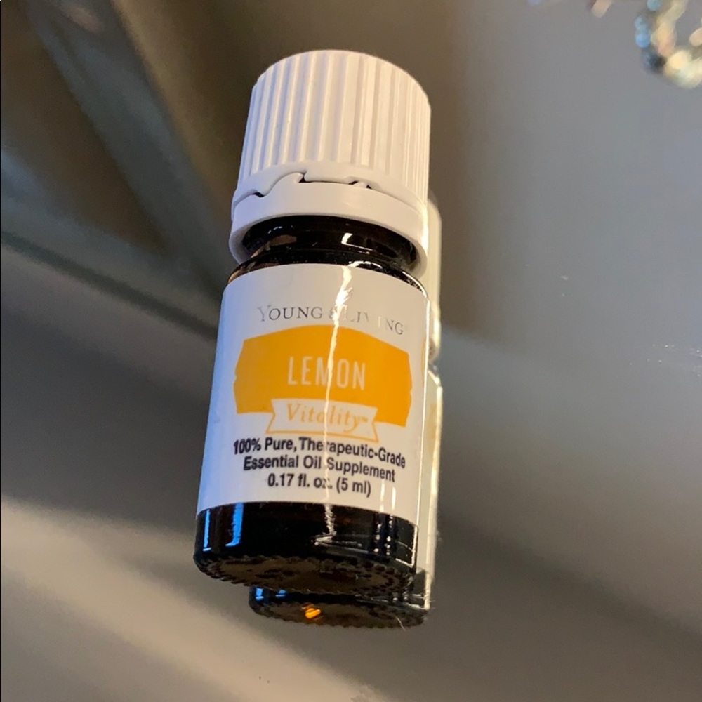 Young living Lemon oil